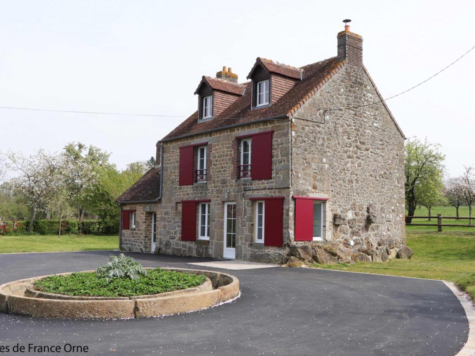 Maison Normande Renovee Avec Grand Jardin, Ideale Pour Famille, Proche Lac Et Randonnees - Fr-1-497-143 Menil-Gondouin 외부 사진